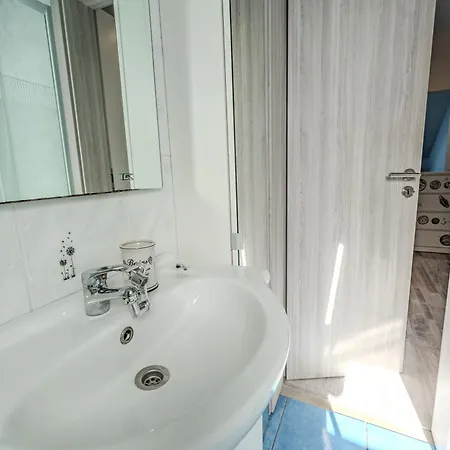 Idyllic Triglav Forest Retreat - Alps, Trails, Lakes, Falls Appartement